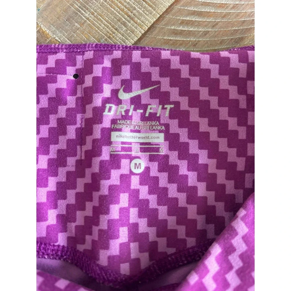 Nike Legend Dri-FIT Purple Chevron Zigzag Cropped Leggings Womens Size M